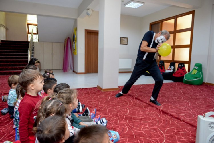 Minikler sanatla büyüyor