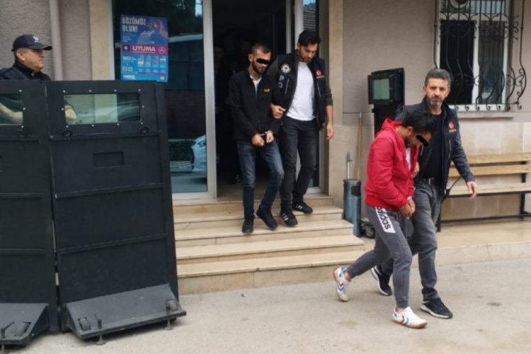 Bursa polisi zehir tacirlerine suçüstü yaptı!