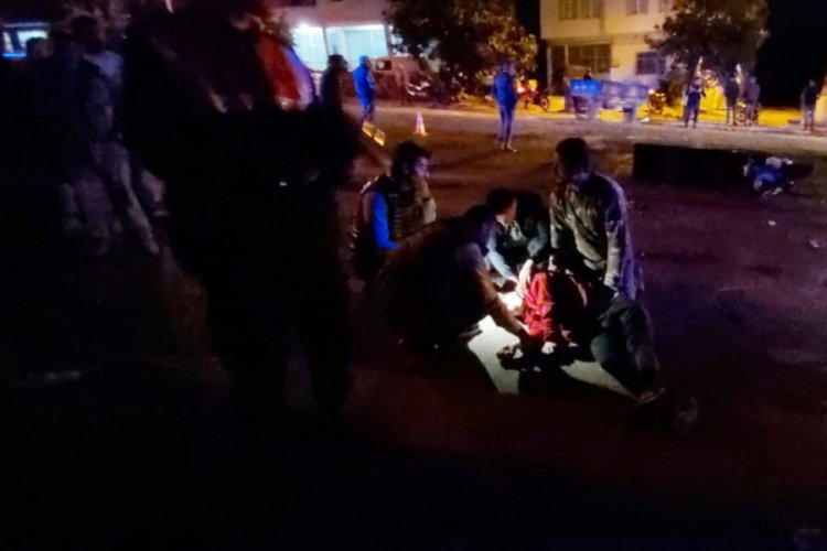 Bursa'da feci kaza: Kamyonetle çarpışan motosikletli kurye hayatını kaybetti