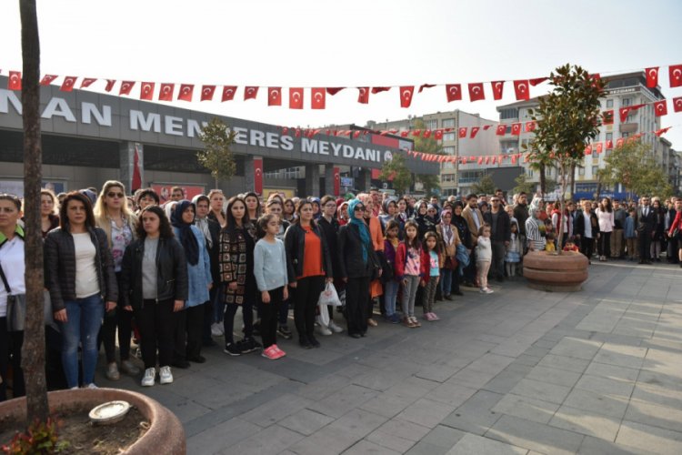 Bursa'da Mustafakemalpaşalılar alanlara akın etti