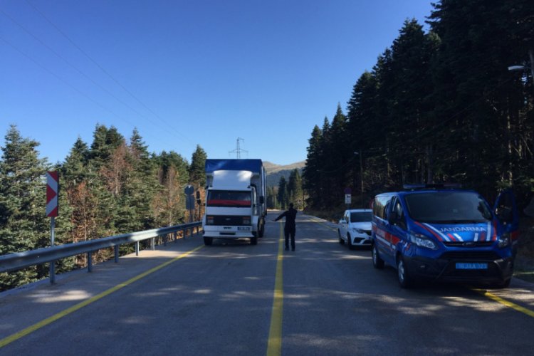 Bursa Uludağ'da sezonun ilk kar kazasında 4 kişi yaralandı