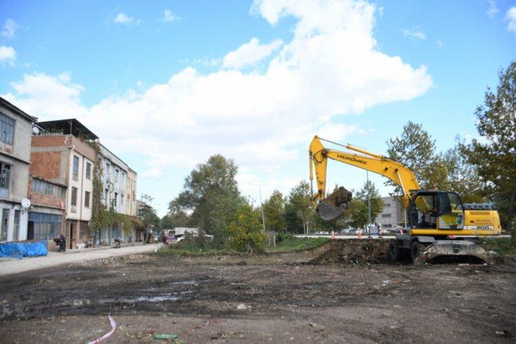 Bursa İnegöl mobilya sanayisinde otopark ve çamur sorunu çözülüyor