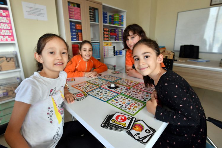 Bursa Bilgi Evleri geleceğe ışık tutuyor
