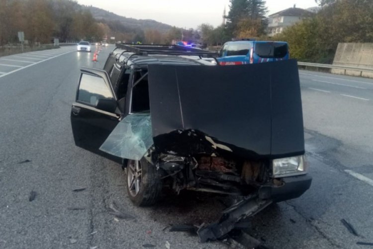 Bursa'da kafa kafaya çarpıştılar: 1 yaralı
