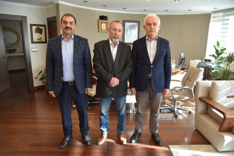 Dürüst piyango bileti satıcısına tatil hediyesi