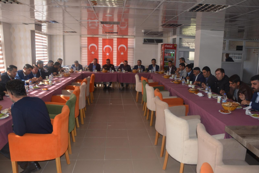 Şehit ve gazi aileleri onuruna yemek verildi