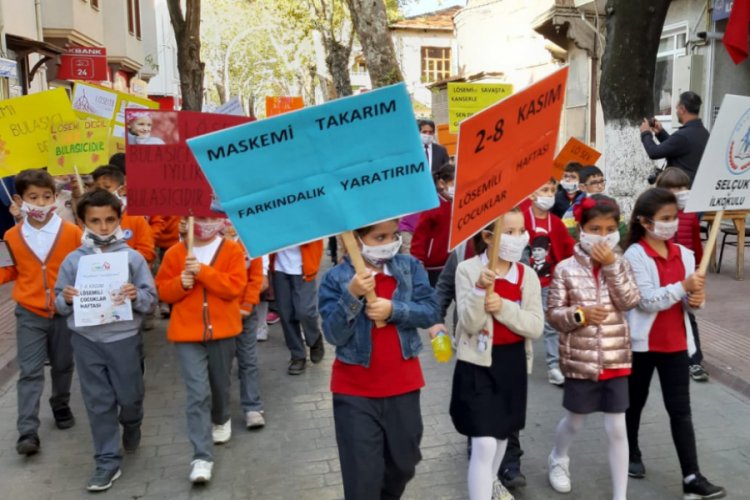 Bursa'da lösemili çocuklar için yürüdüler