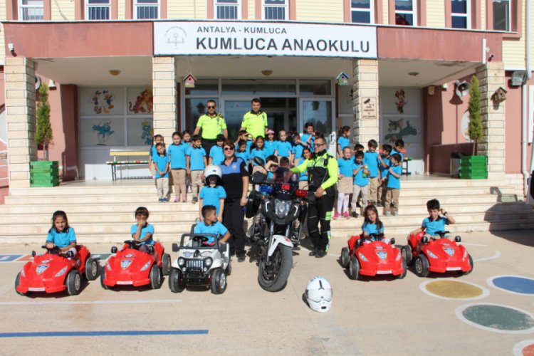 Miniklere uygulamalı trafik eğitimi