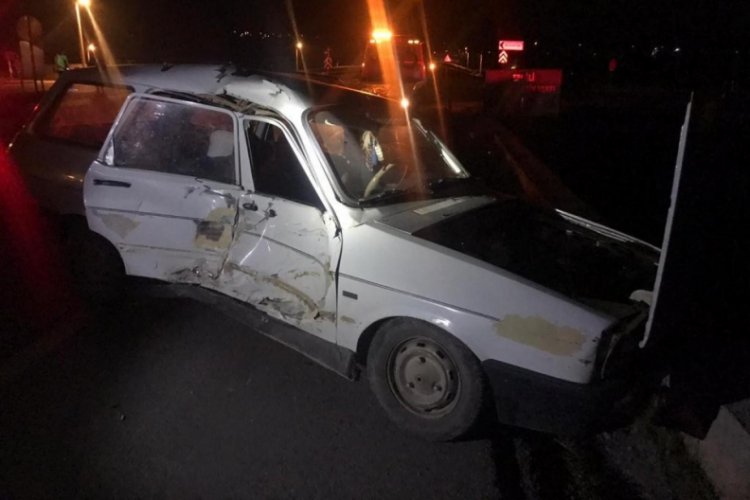 Konya'da iki otomobil çarpıştı: 5 yaralı