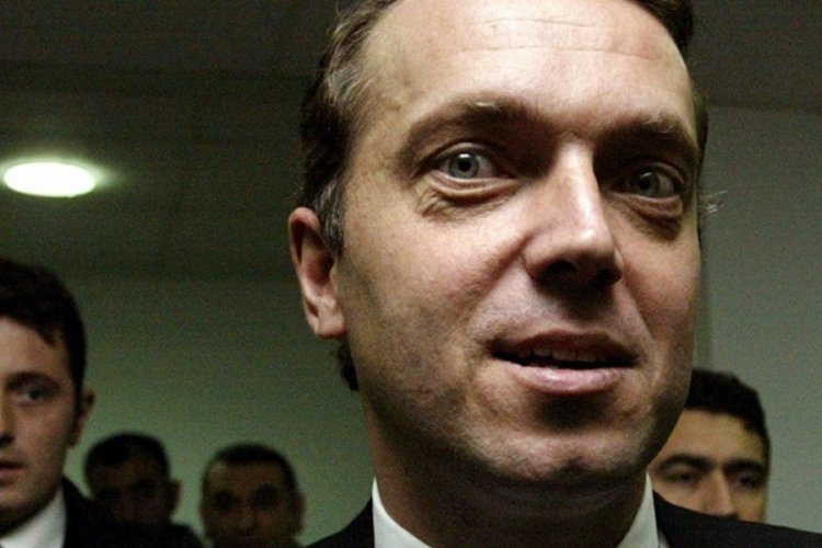 Cem Uzan: İki ay içinde ülkeme döneceğim