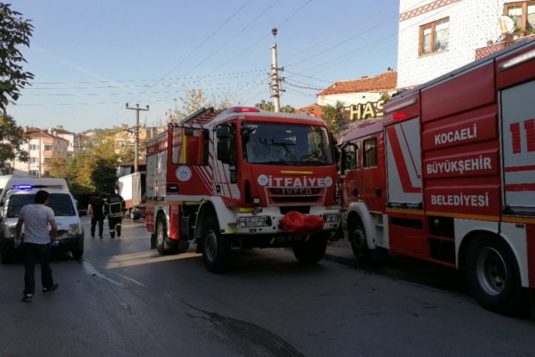 Ekmek fırınında çıkan yangın korkuttu