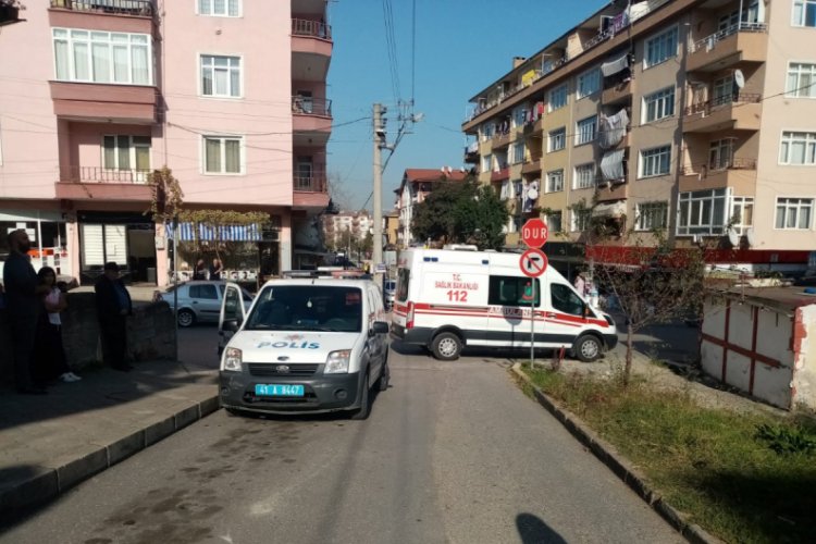 3 gündür evinin ışıkları sönmeyen adam ölü bulundu