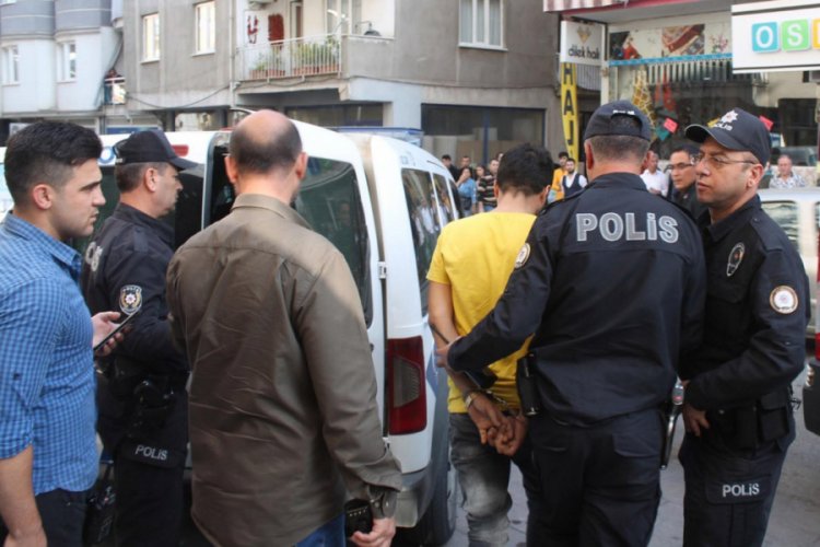 Uyuşturucu paylaşma kavgası ölümle bitti