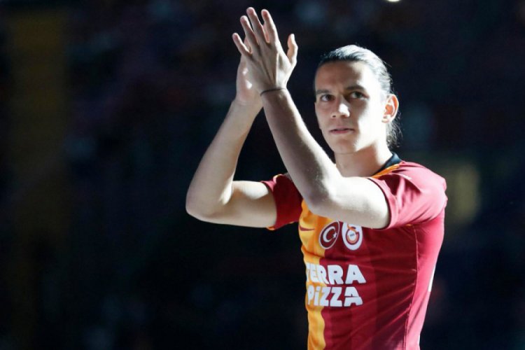 Taylan Antalyalı ilk kez forma giydi