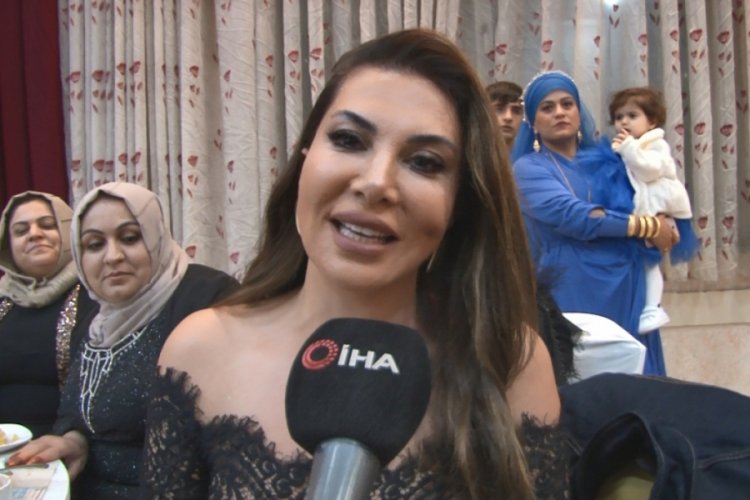 Ebru Yaşar halay çekti