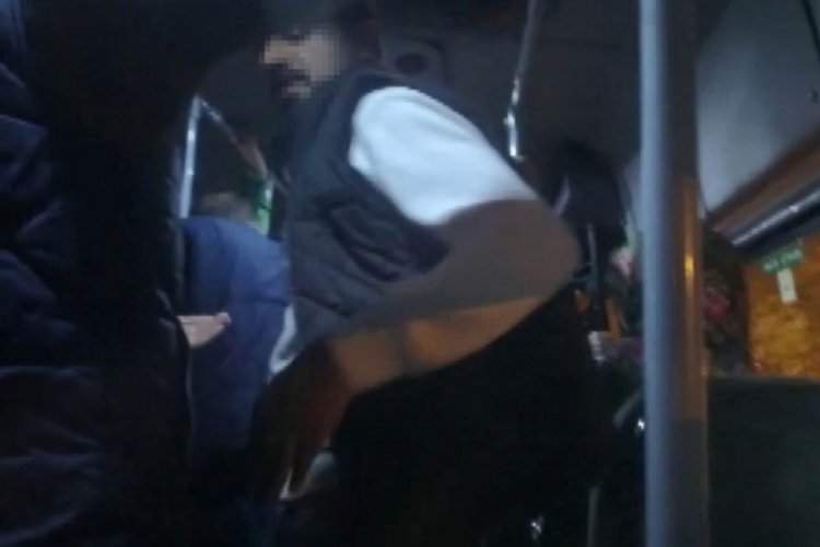 Kadını taciz etti, 'Paramı vermişim' diyerek minibüsten inmedi