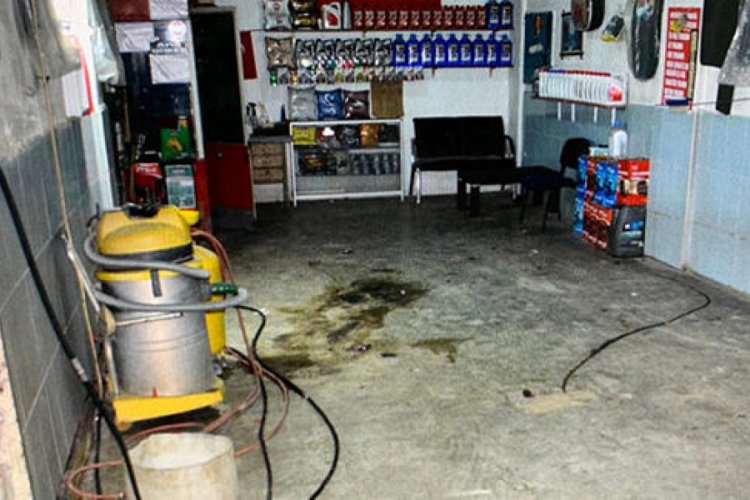 Kızdığı eşinin iş yerine molotofkokteyli attı