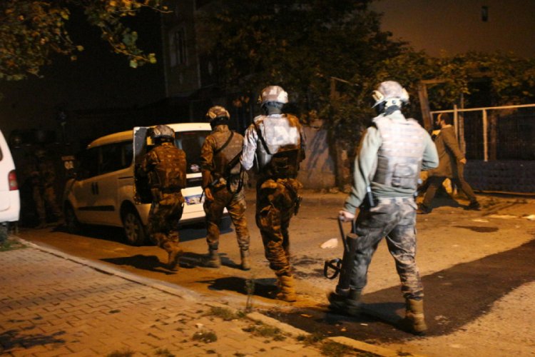 Uyuşturucu satıcılarına yönelik şafak operasyonu