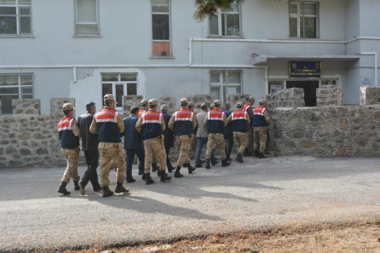 Terör operasyonunda 6 muhtara gözaltı