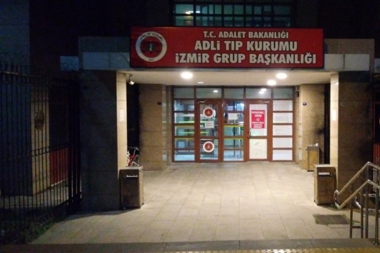 İzmir'de öldürülen 4 kişinin cenazesi Adli Tıpta