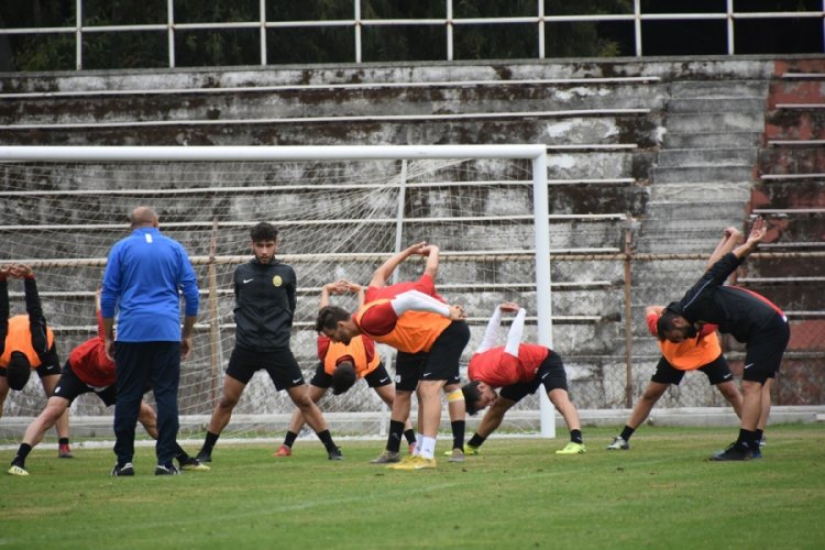 Aliağaspor FK, Bergama deplasmanına hazırlanıyor