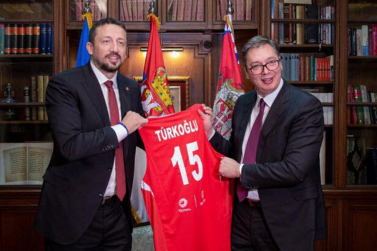 Hidayet Türkoğlu, Sırbistan Cumhurbaşkanı Aleksandar Vucic'i ziyaret etti