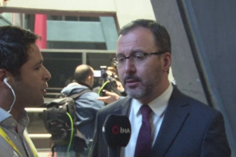 Bakan Kasapoğlu: ''Oyuncularımızı, hocamızı ve federasyonumuzu tebrik ediyorum''