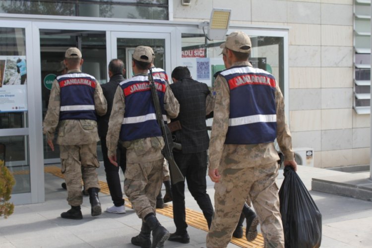 5 kilo esrarla yakalanan 2 şüpheli tutuklandı