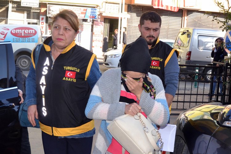 Evlilik dışı doğurduğu bebeği taşların arasına bıraktı