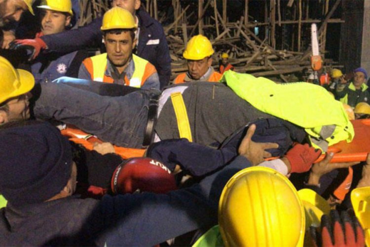 Çöken iskelenin altında mahsur kalan mühendise ulaşıldı