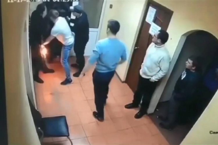 Bardan kovulan alkollü adam, pompalı ile dehşet yaşattı