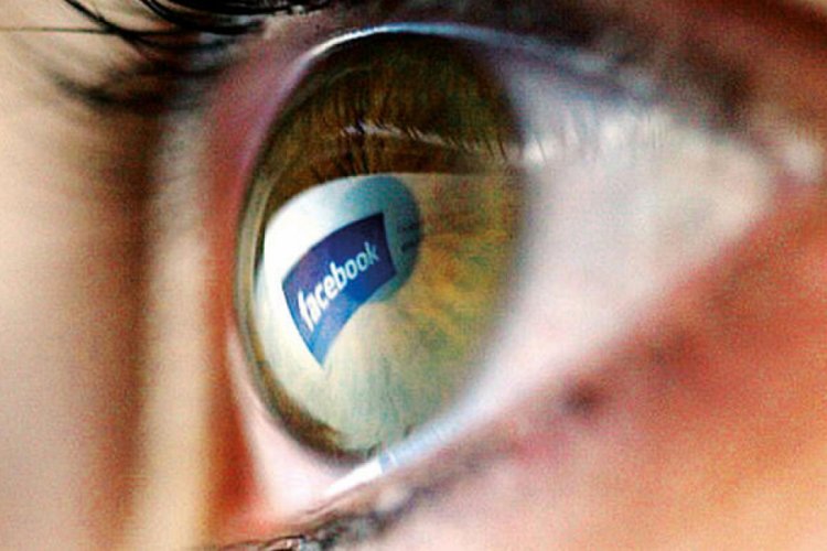 Facebook, her ay binlerce intikam pornosu ihbarı alıyor