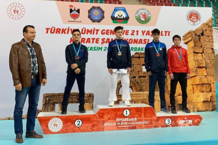 Sivaslı karateci Türkiye üçüncüsü oldu
