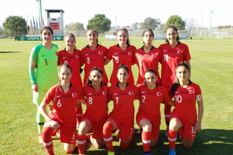 U17 Kız Milli Futbol Takımı'ndan Rusya'ya yarım düzine gol