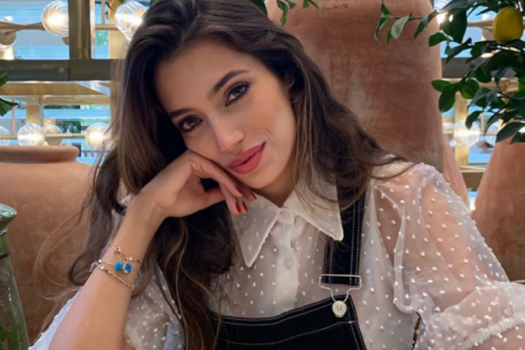 Rachel Araz şalgam aşeriyor