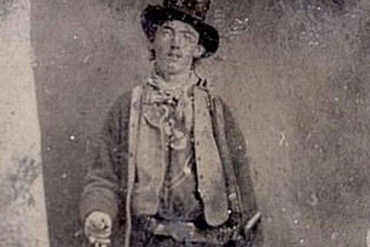 Billy the Kid ve çetesinin fotoğrafı 1 milyon dolara satışta