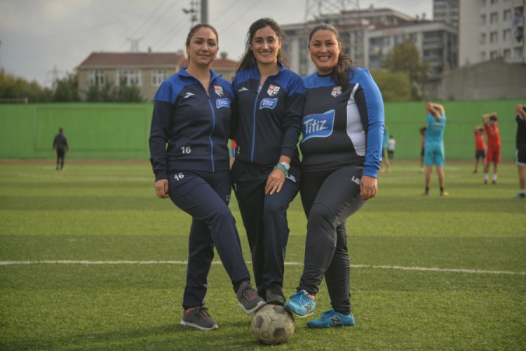 Kadınlar 'şiddete hayır' demek için futbol maçı yapacak