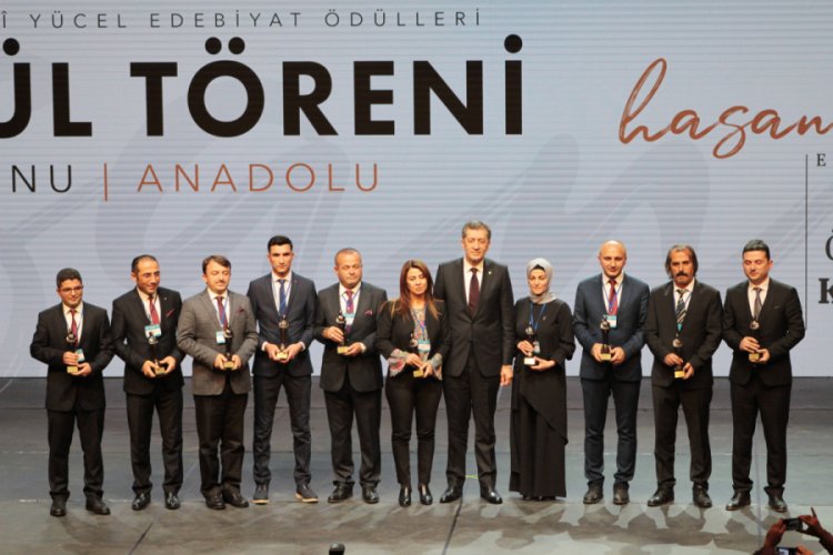 Bakan Selçuk, Öğretmenler Arası Kısa Öykü Yarışması Ödül Töreni'ne katıldı