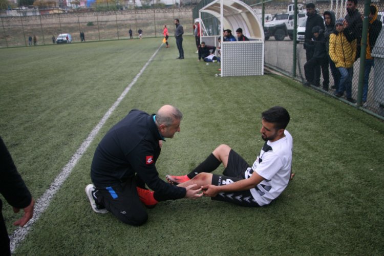 Silvan'da amatör maçta ambulans sıkıntısı