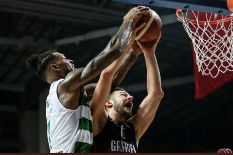 Frutti Extra Bursaspor, evinde ''Gazi''!