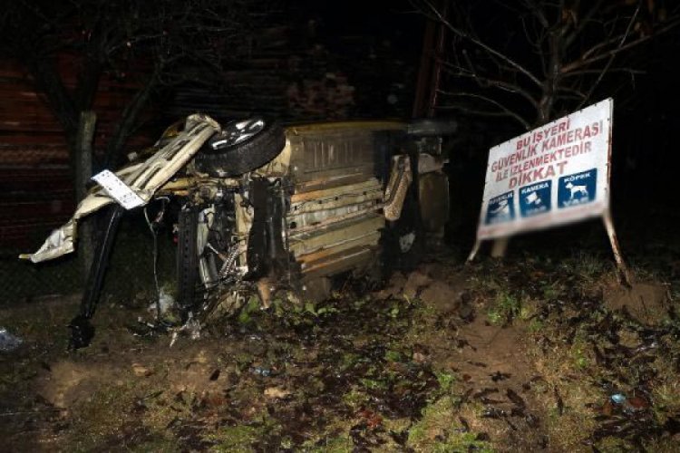 Zonguldak'ta 2 otomobil çarpıştı: 2 ölü, 1 yaralı