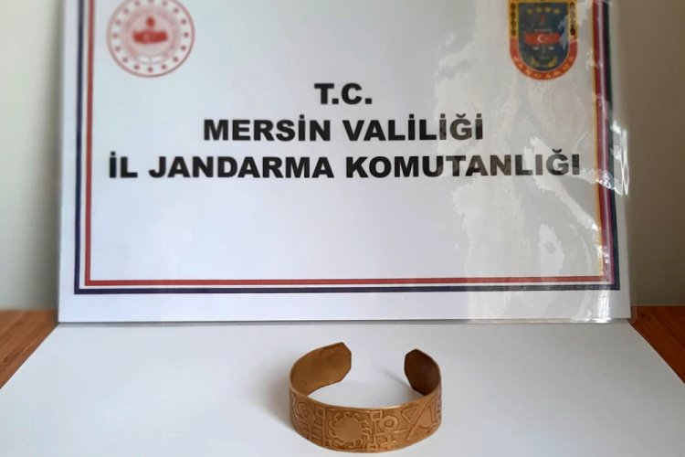 Antik çağa ait altın bilezik ele geçirildi