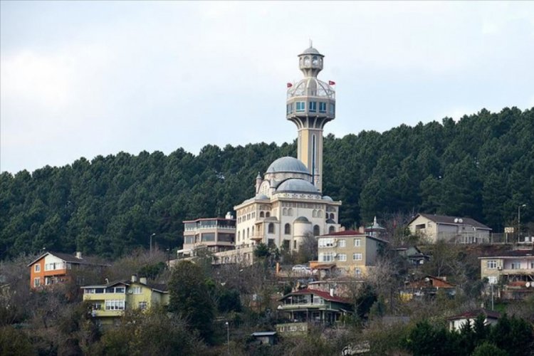 İstanbul manzaralı, minareli kütüphane