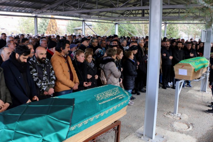 Kaza kurbanı gurbetçi aileye son görev