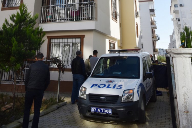 78 yaşındaki kadın intihar etti