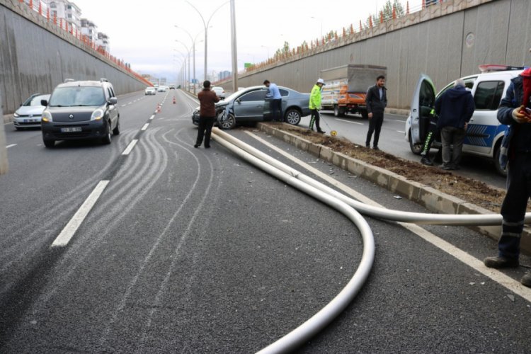 Sağanak yağmur kazaya neden oldu