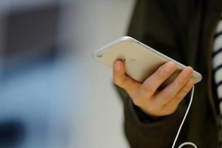 Rusya'da yabancı yazılımlı telefona yasak