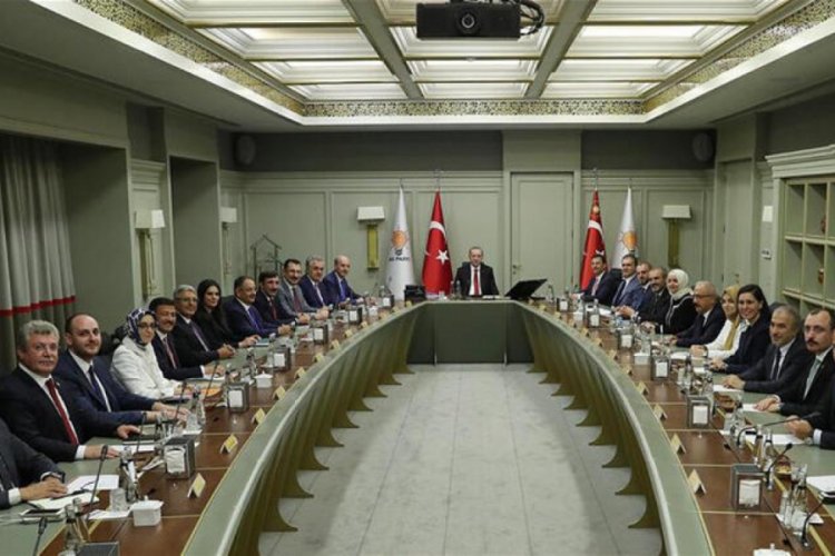 AK Parti MYK toplantısı sona erdi