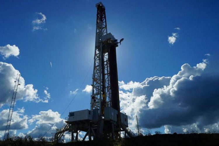 Petrolün varili 61,23 dolar oldu