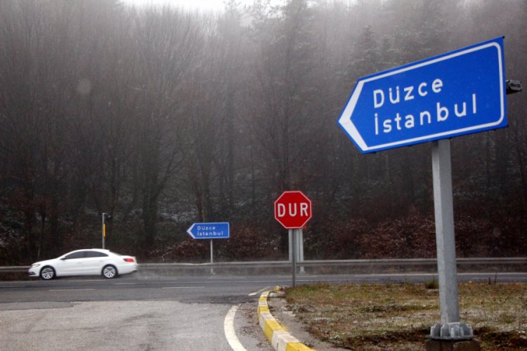 Bolu Dağı'nda hafif kar ve sis